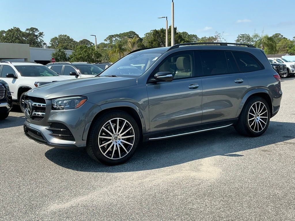 Used 2023 Mercedes-Benz GLS 450 4MATIC image 2