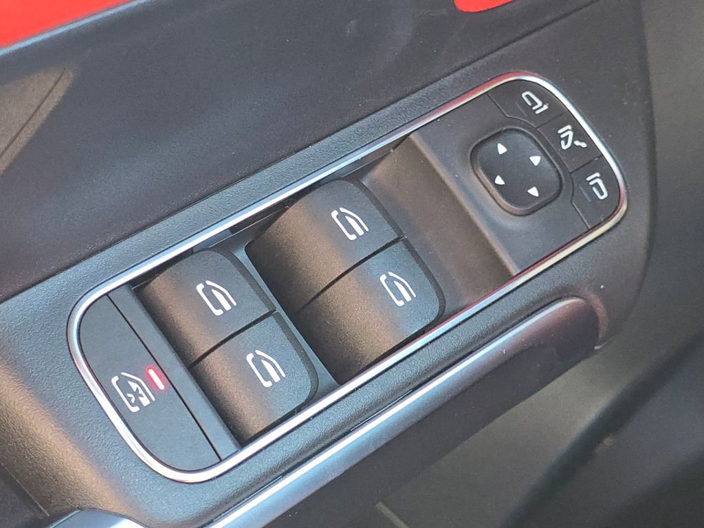 New 2025 Mercedes-Benz GLB 35 AMG 4MATIC image 27