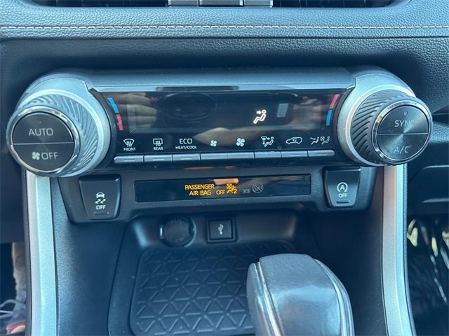Used 2021 Toyota RAV4 XLE Premium image 20