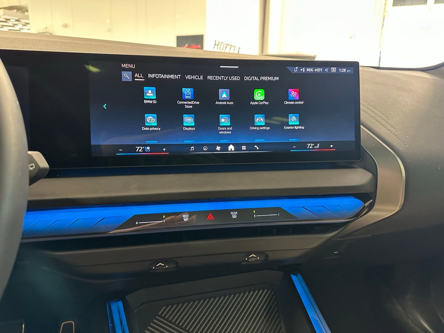 Used 2025 BMW X3 xDrive30i w/ Premium Package image 21