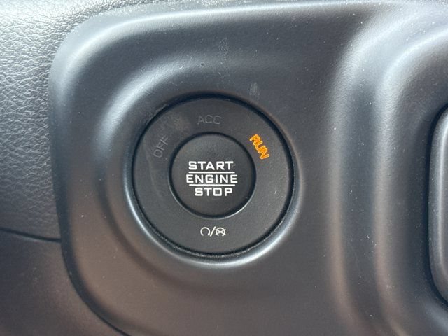 Used 2023 Jeep Wrangler Unlimited Sport AWD/4WD image 19