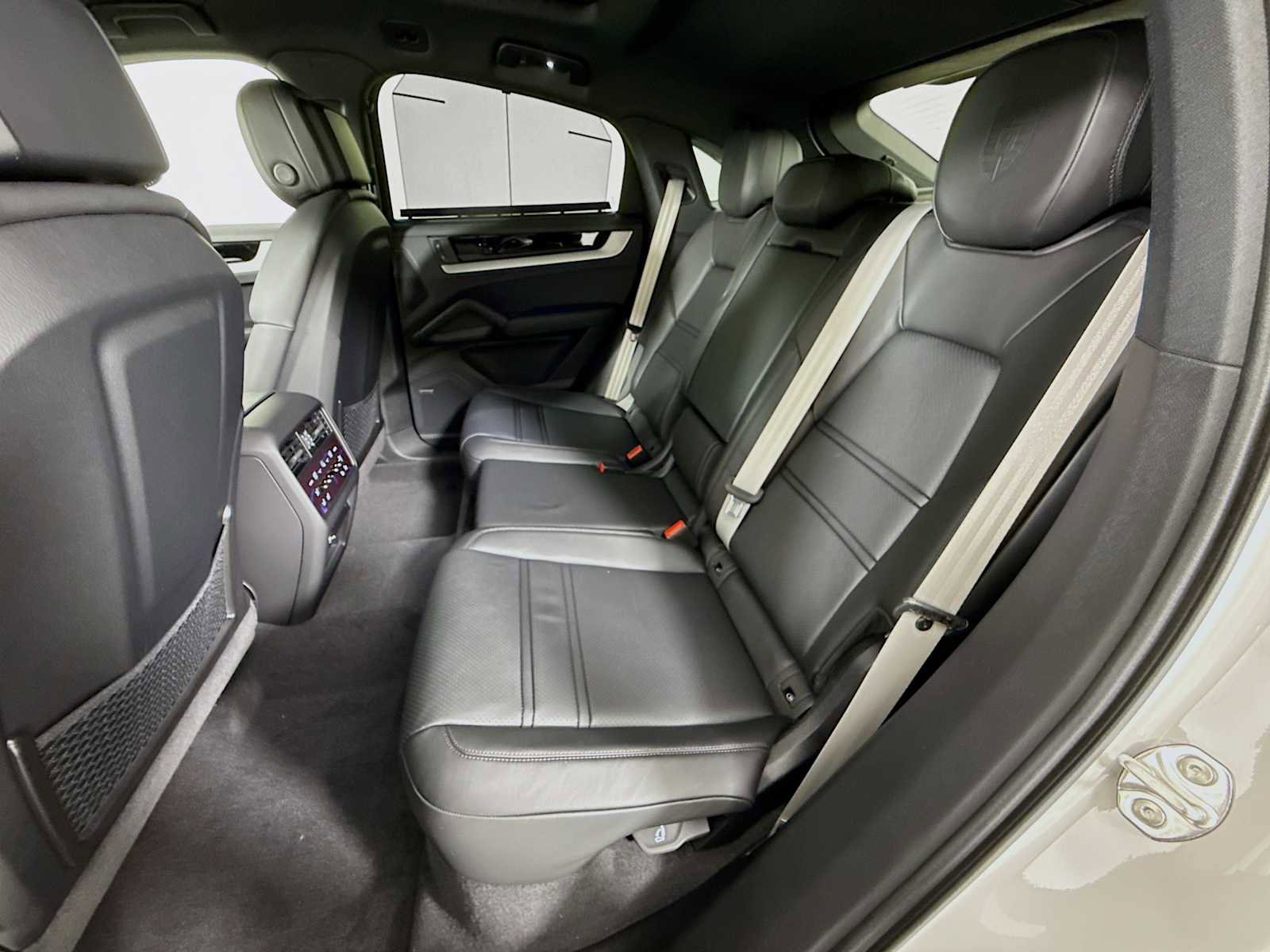 New 2026 Porsche Cayenne S image 24