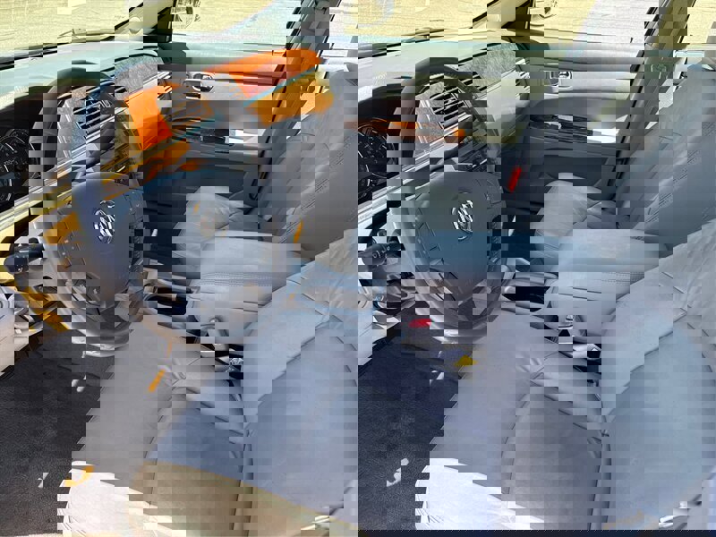 Used 2005 Buick LaCrosse CXL w/ Gold Convenience Package image 38