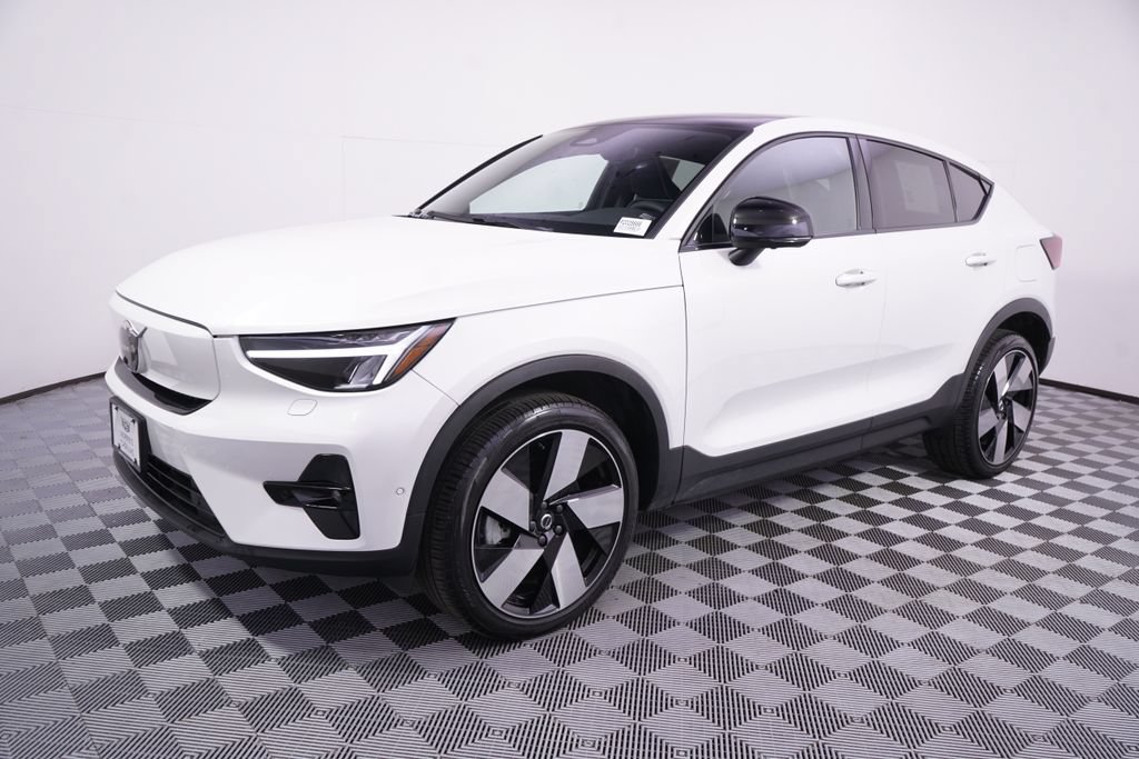 Used 2023 Volvo C40 P8 Recharge Ultimate AWD/4WD image 2