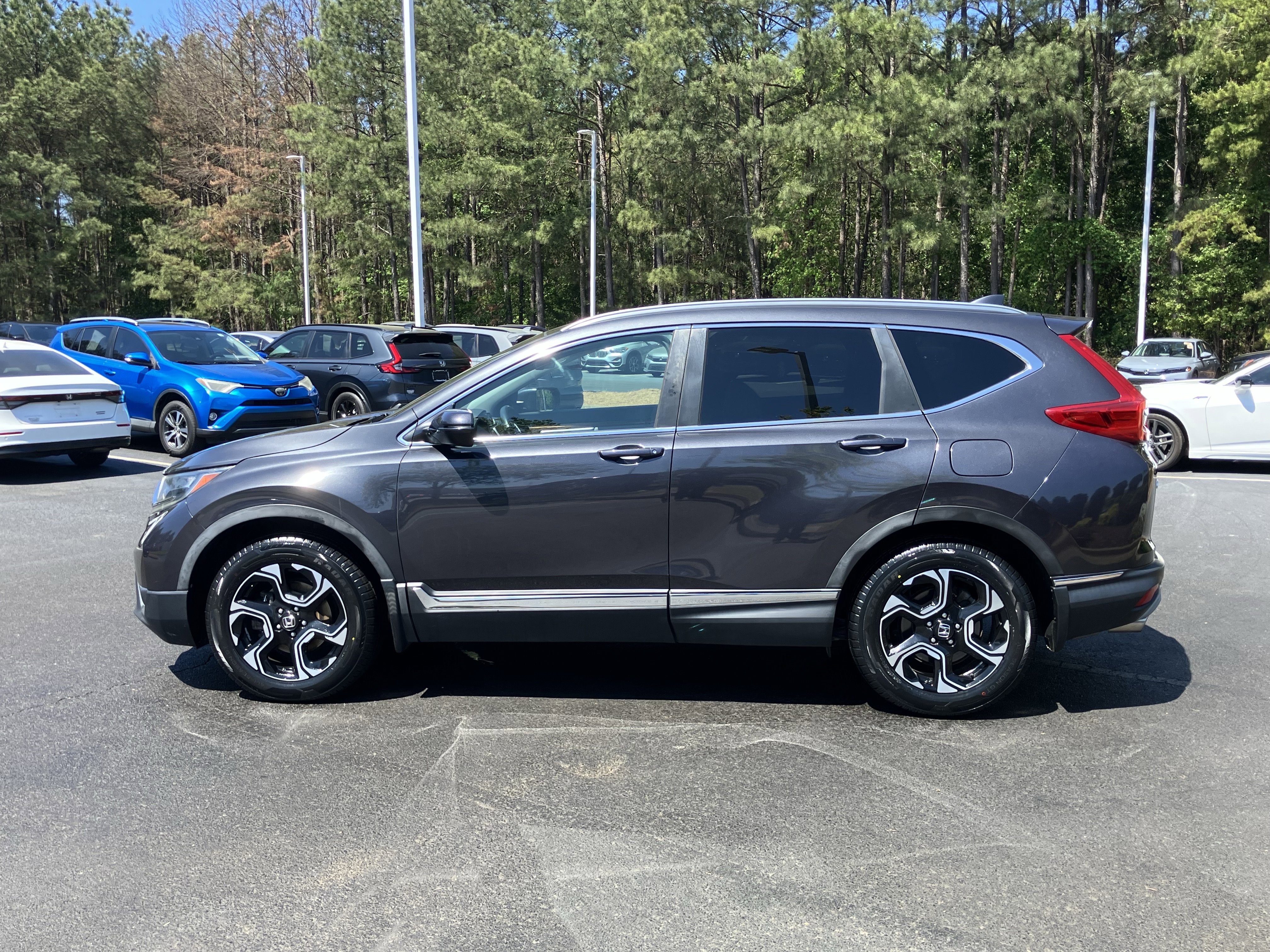 Used 2019 Honda CR-V Touring image 7