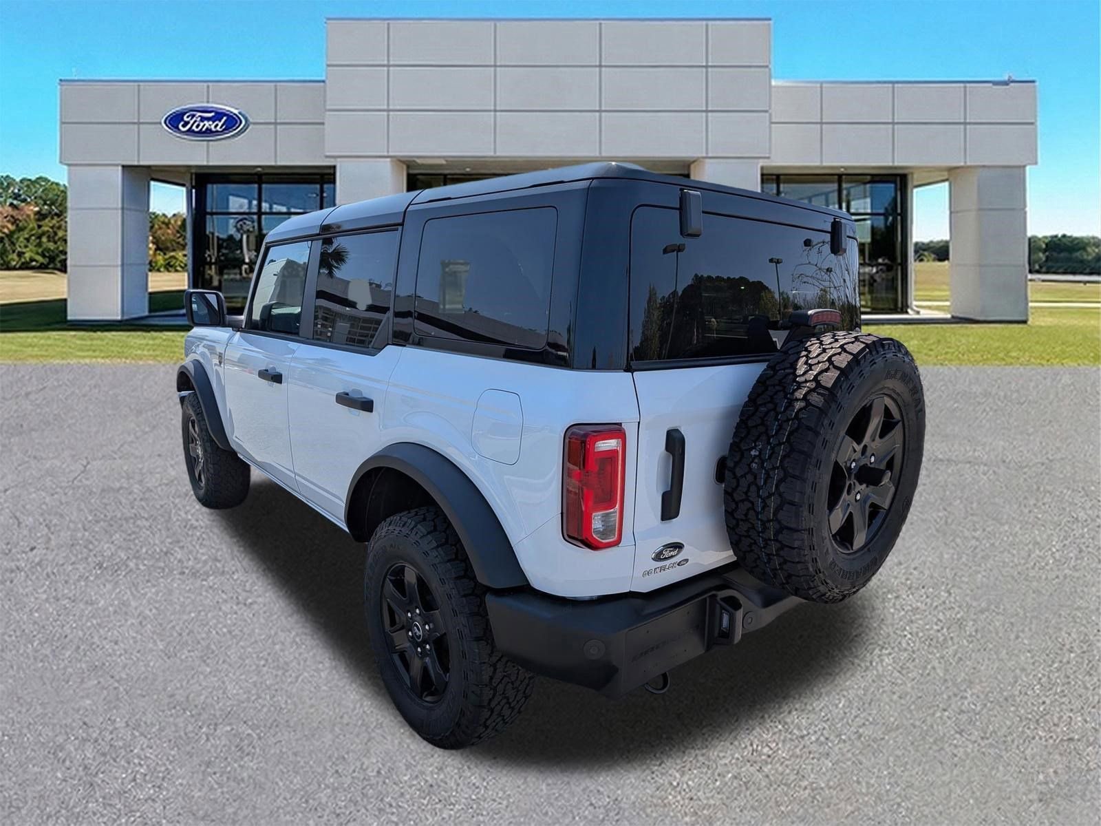 New 2025 Ford Bronco Big Bend image 3