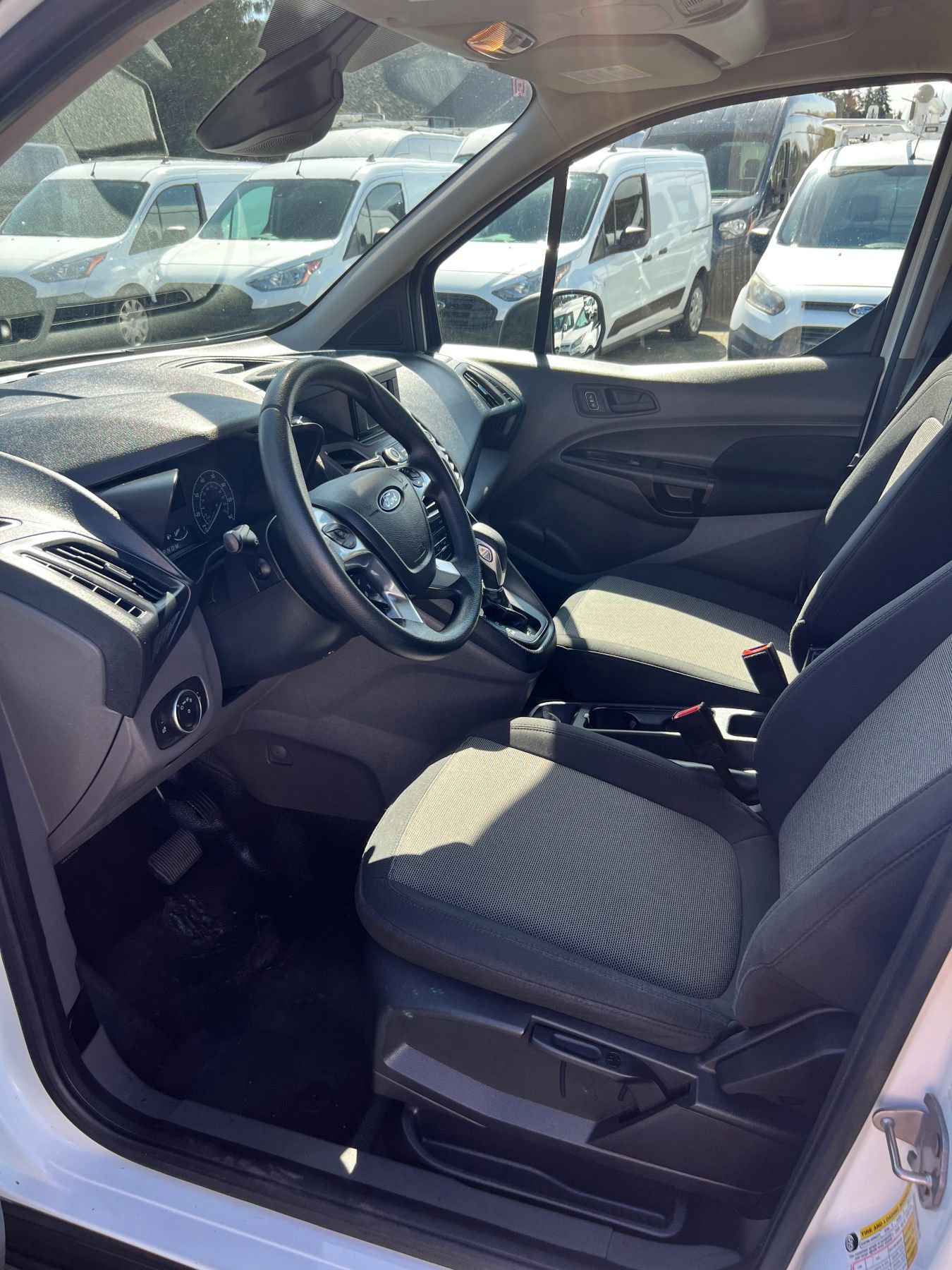 Used 2020 Ford Transit Connect XL image 10