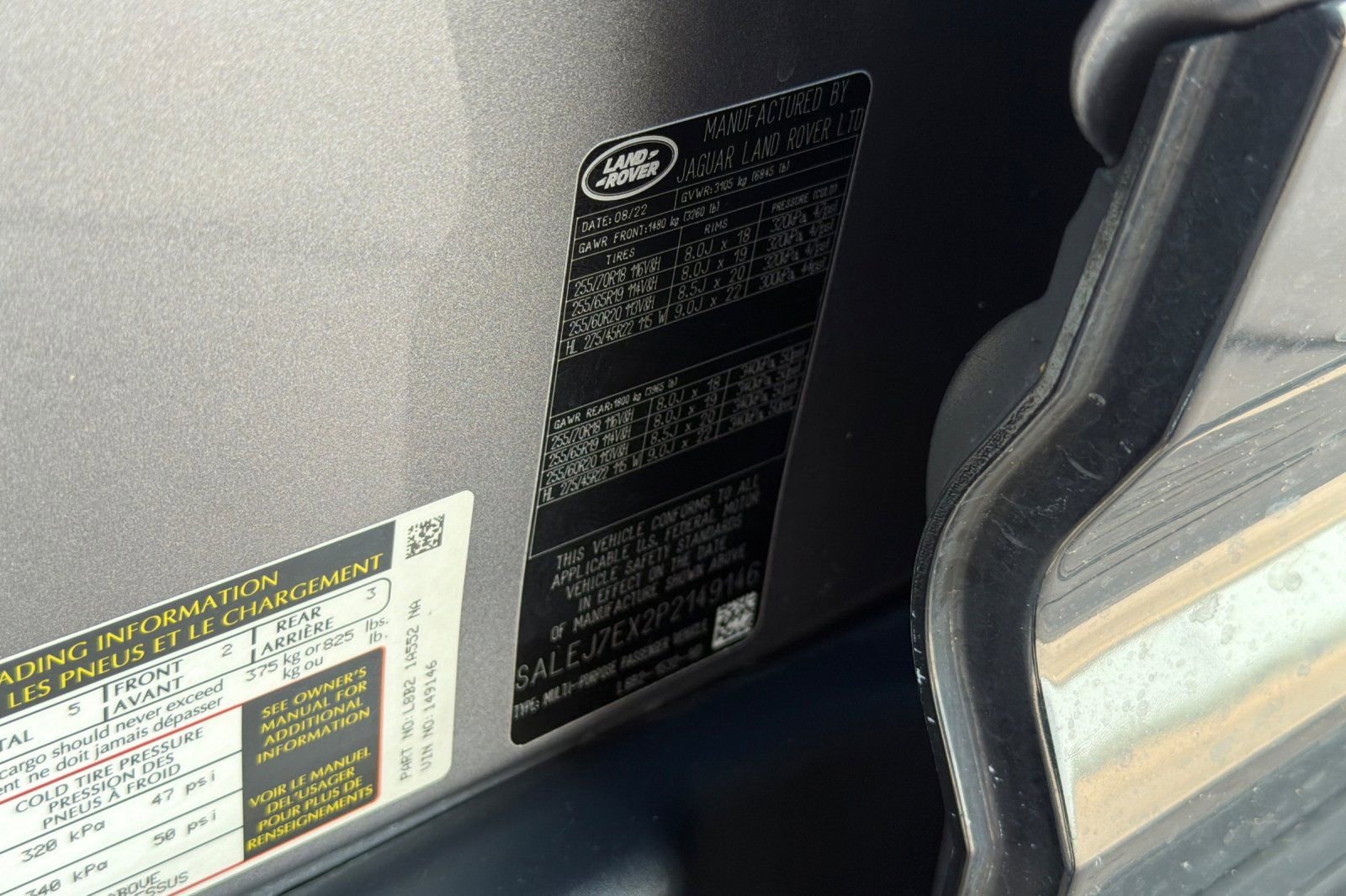 Used 2023 Land Rover Defender 110 S AWD/4WD image 33