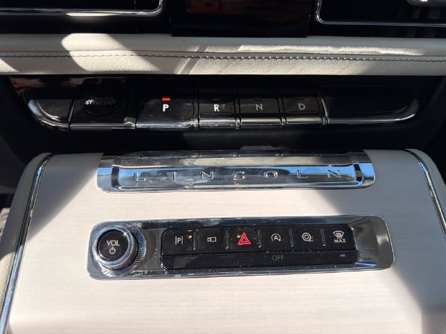 New 2026 Lincoln Aviator Reserve w/ Luxury Package AWD/4WD image 33