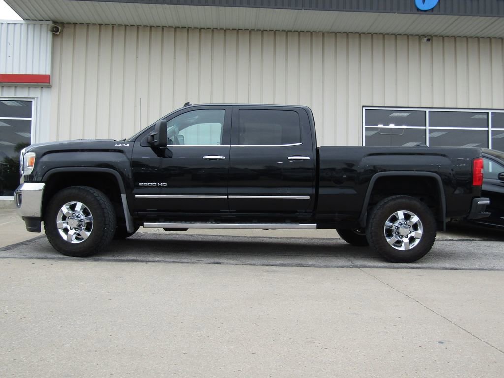 Used 2015 GMC Sierra 2500 SLT w/ Duramax Plus Package AWD/4WD image 11