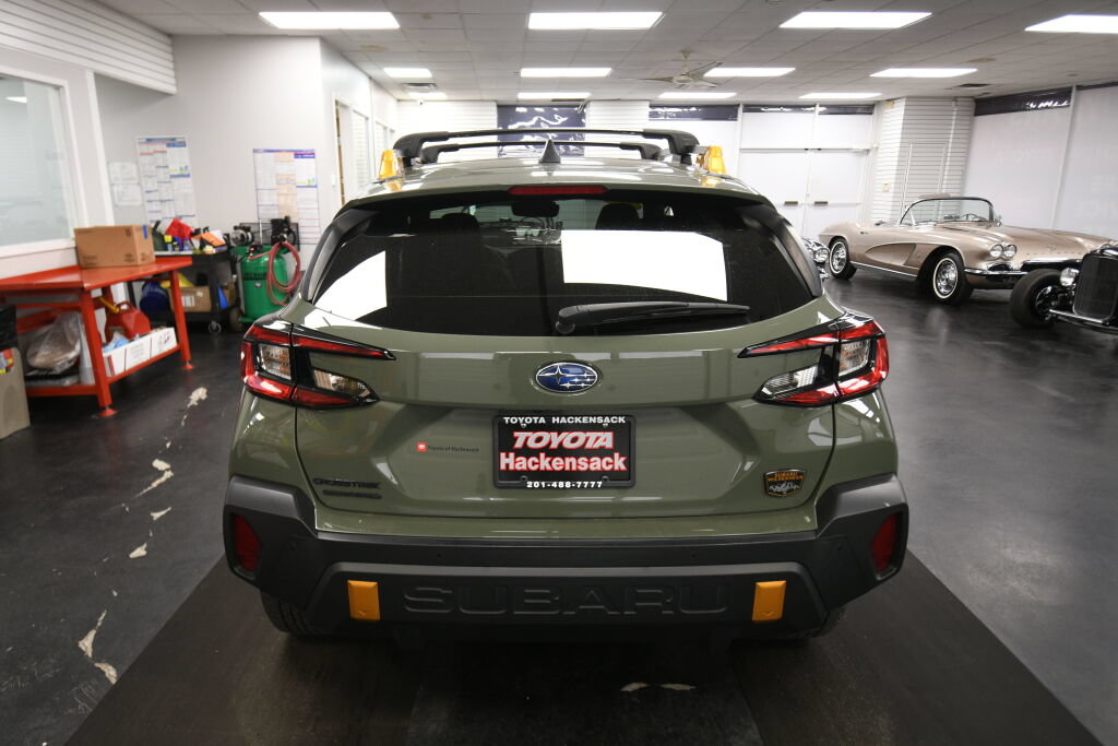 Used 2024 Subaru Crosstrek 2.5i Wilderness AWD/4WD image 7