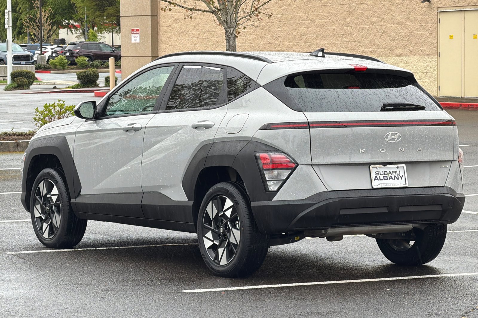 Used 2025 Hyundai Kona SEL AWD/4WD image 6