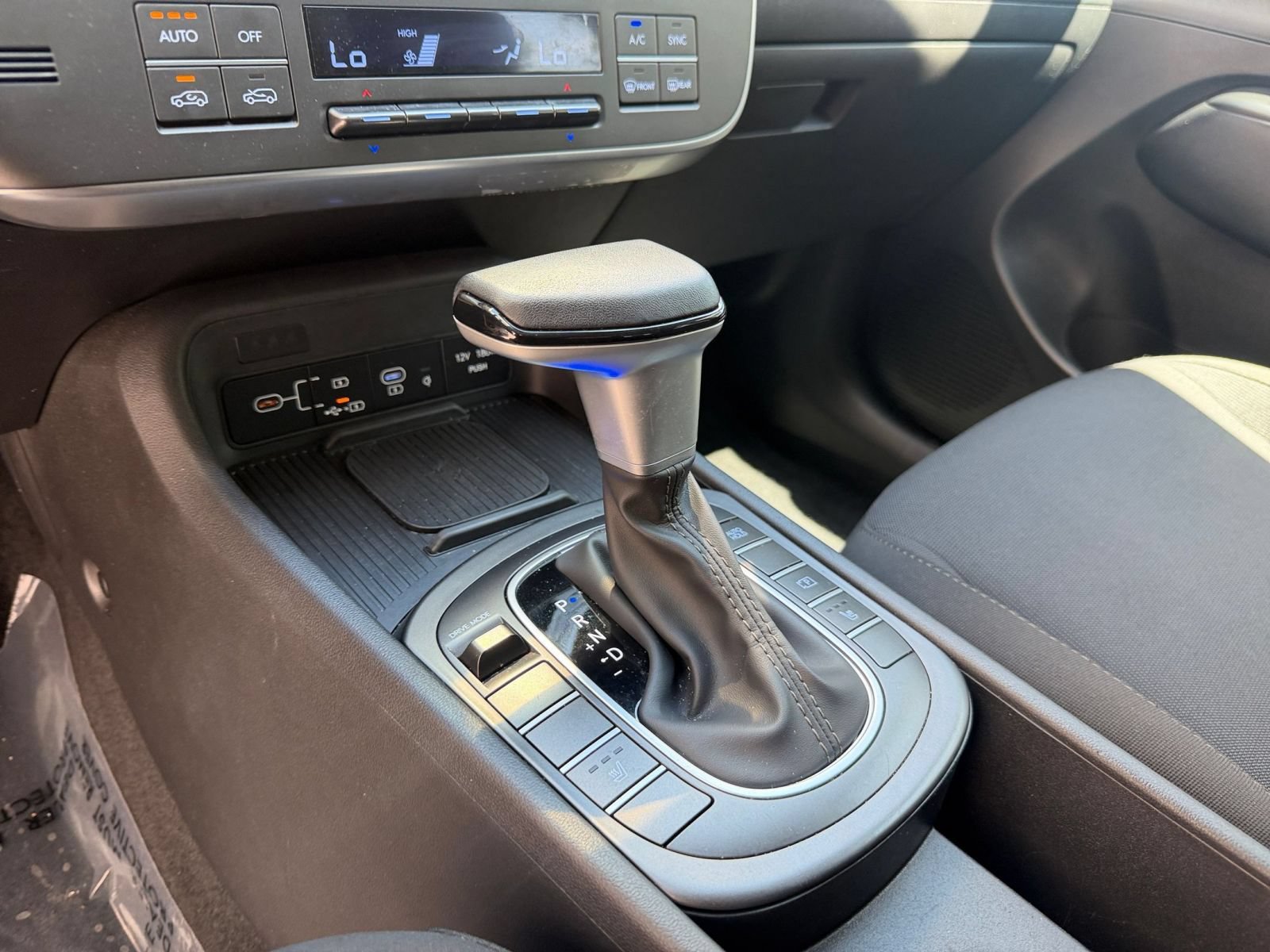 Used 2026 Hyundai Kona SEL Sport FWD image 36