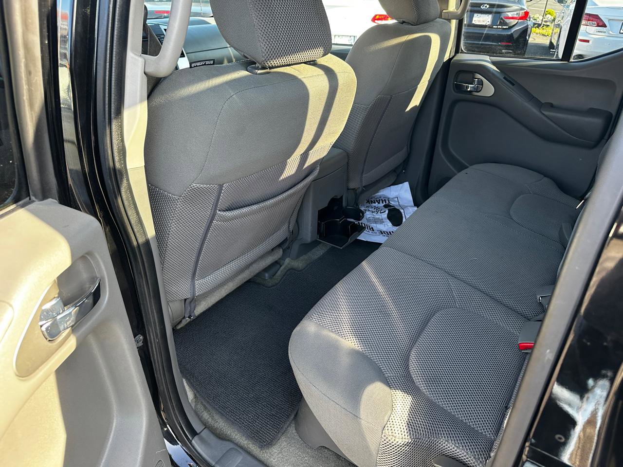 Used 2016 Nissan Frontier SV AWD/4WD image 16