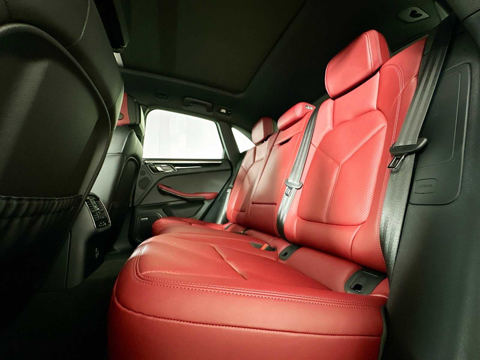 New 2025 Porsche Macan S image 23