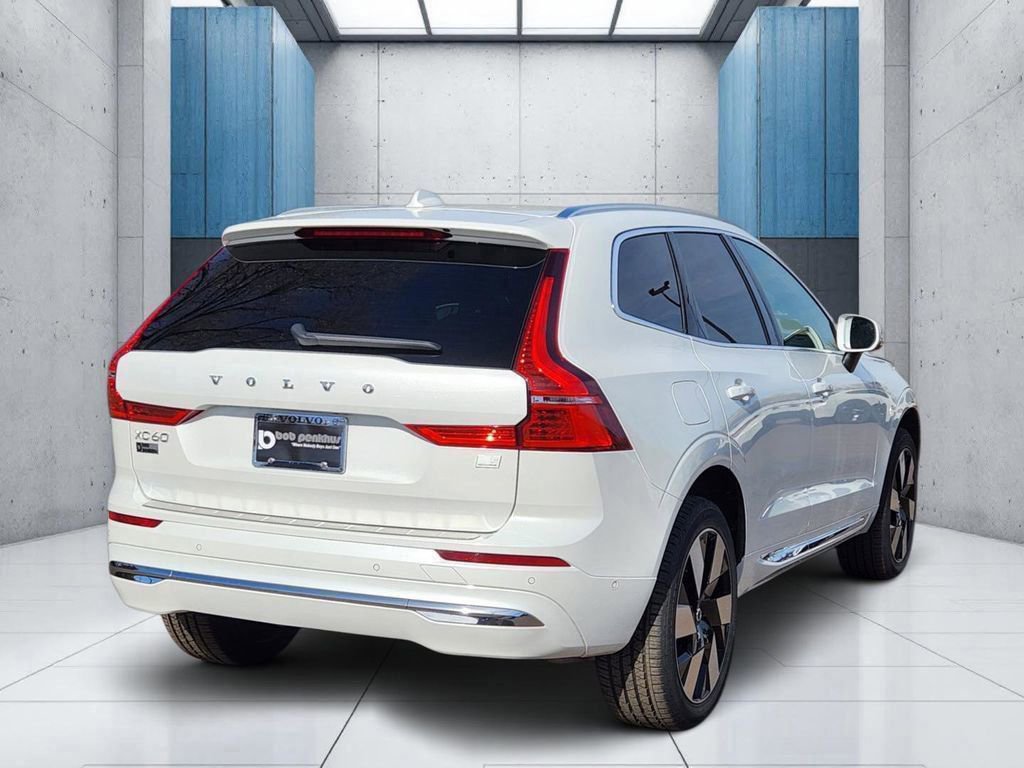 Used 2023 Volvo XC60 T8 Ultimate image 24