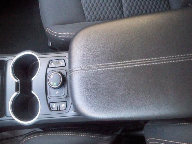 Used 2019 GMC Terrain SLE w/ Driver Convenience Package image 13