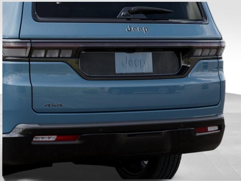 New 2026 Jeep Grand Wagoneer Summit AWD/4WD image 13