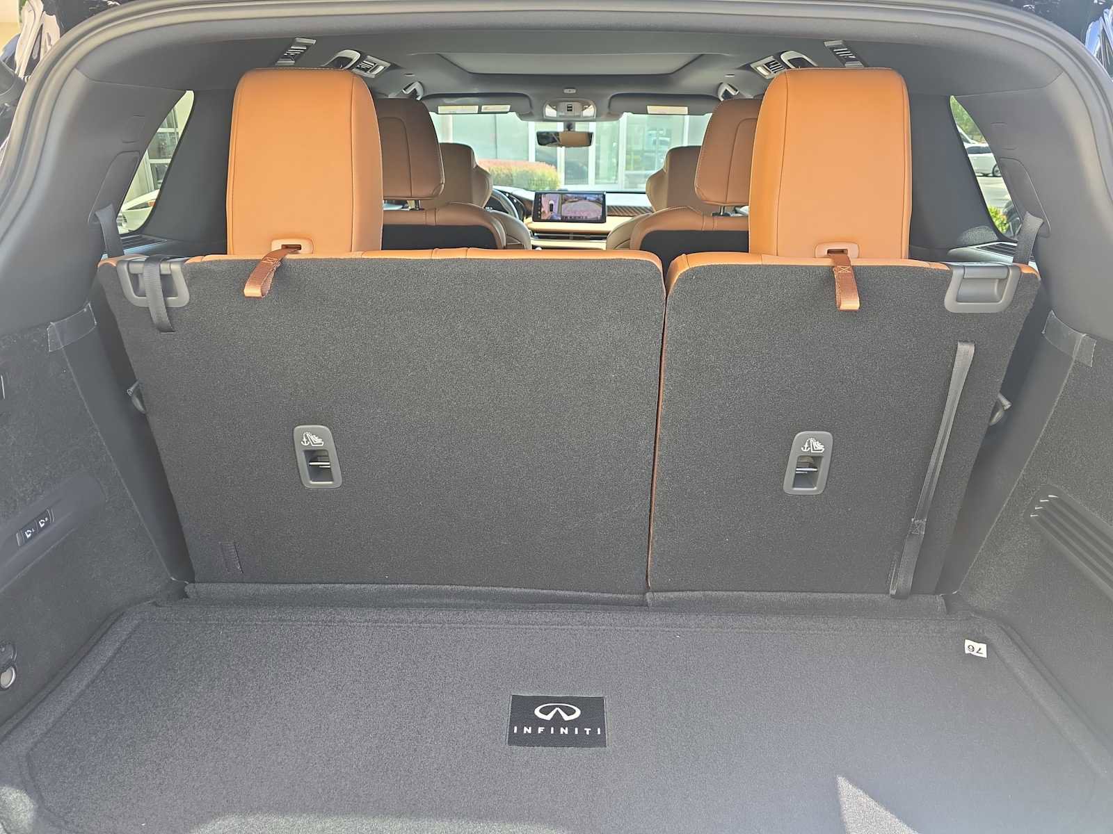 New 2026 INFINITI QX60 Autograph w/ Dark Cargo Package image 10