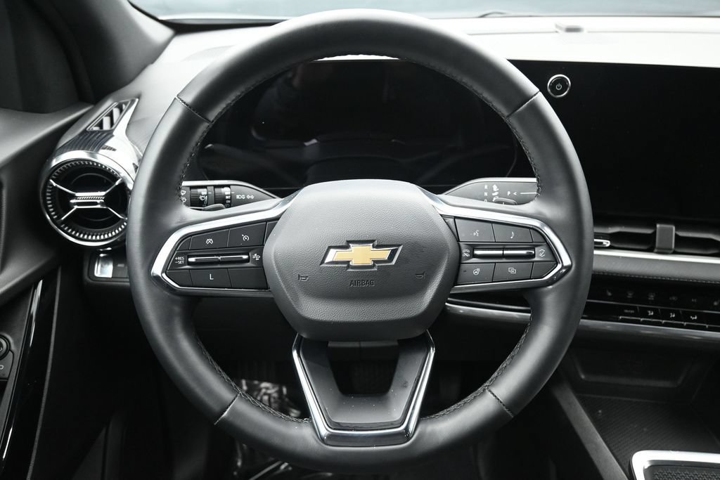 Used 2025 Chevrolet Equinox LT AWD/4WD image 20