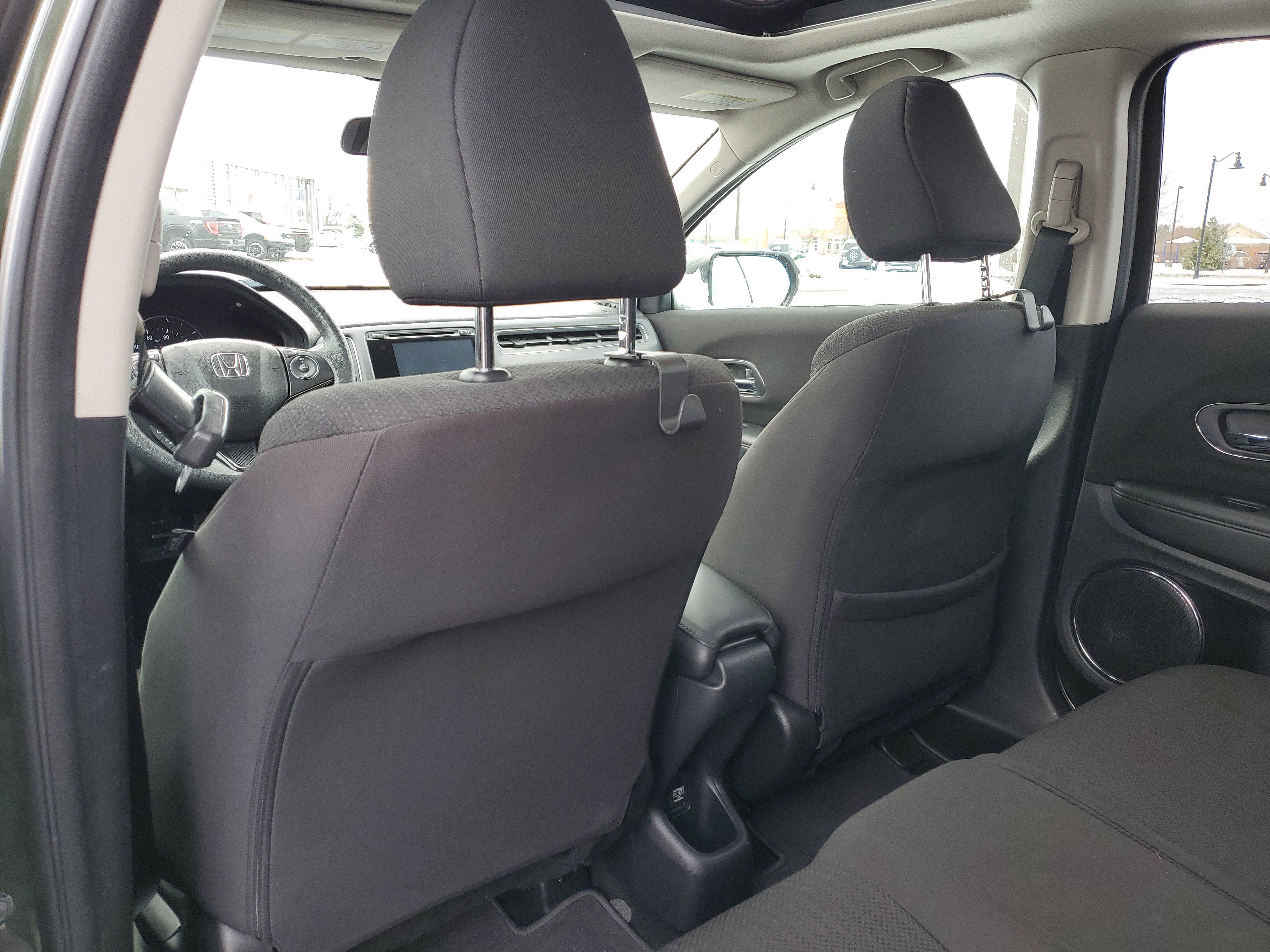 Used 2018 Honda HR-V EX image 12