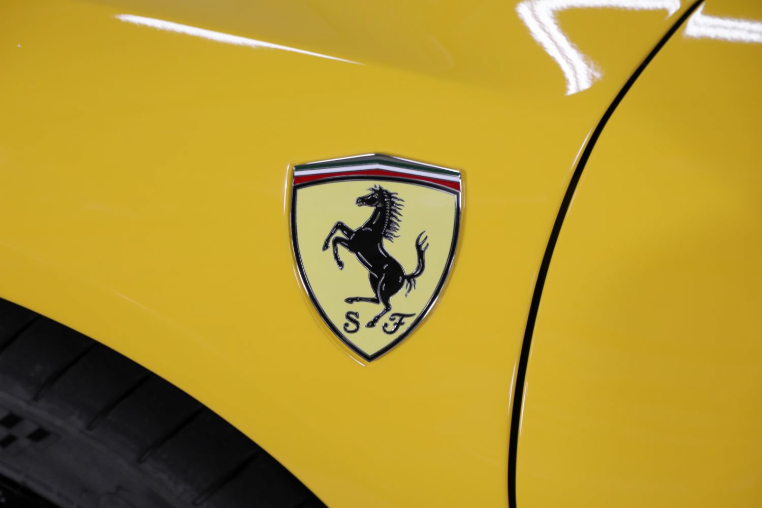 Used 2025 Ferrari SF90 Spider AWD/4WD image 20