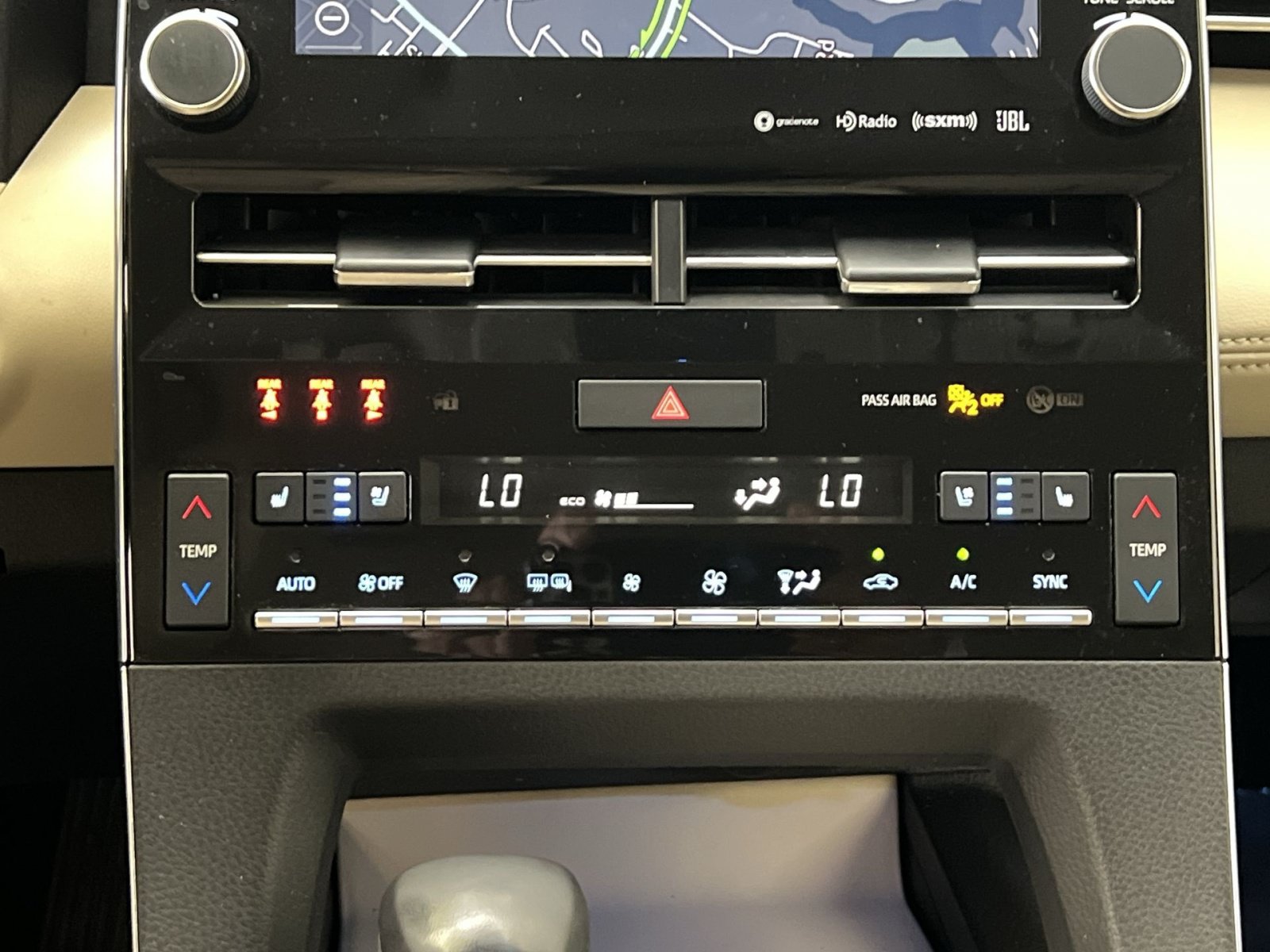 Used 2020 Toyota Avalon Limited w/ Advanced Safety Package FWD image 20
