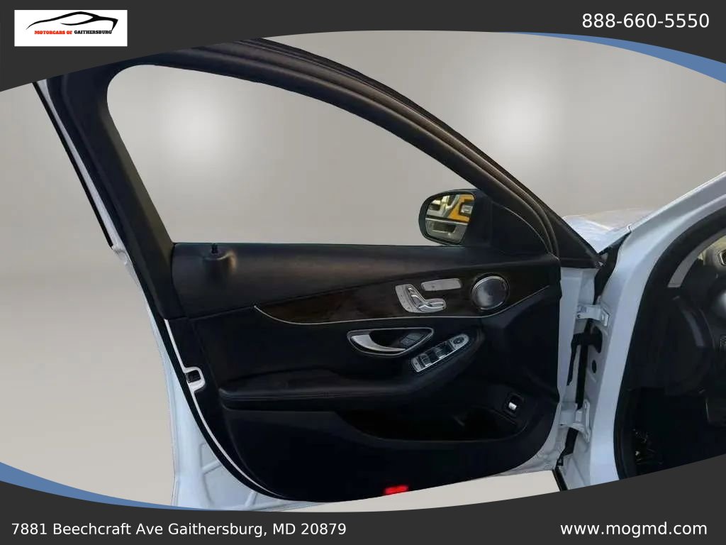 Used 2017 Mercedes-Benz C 300 4MATIC Sedan image 7