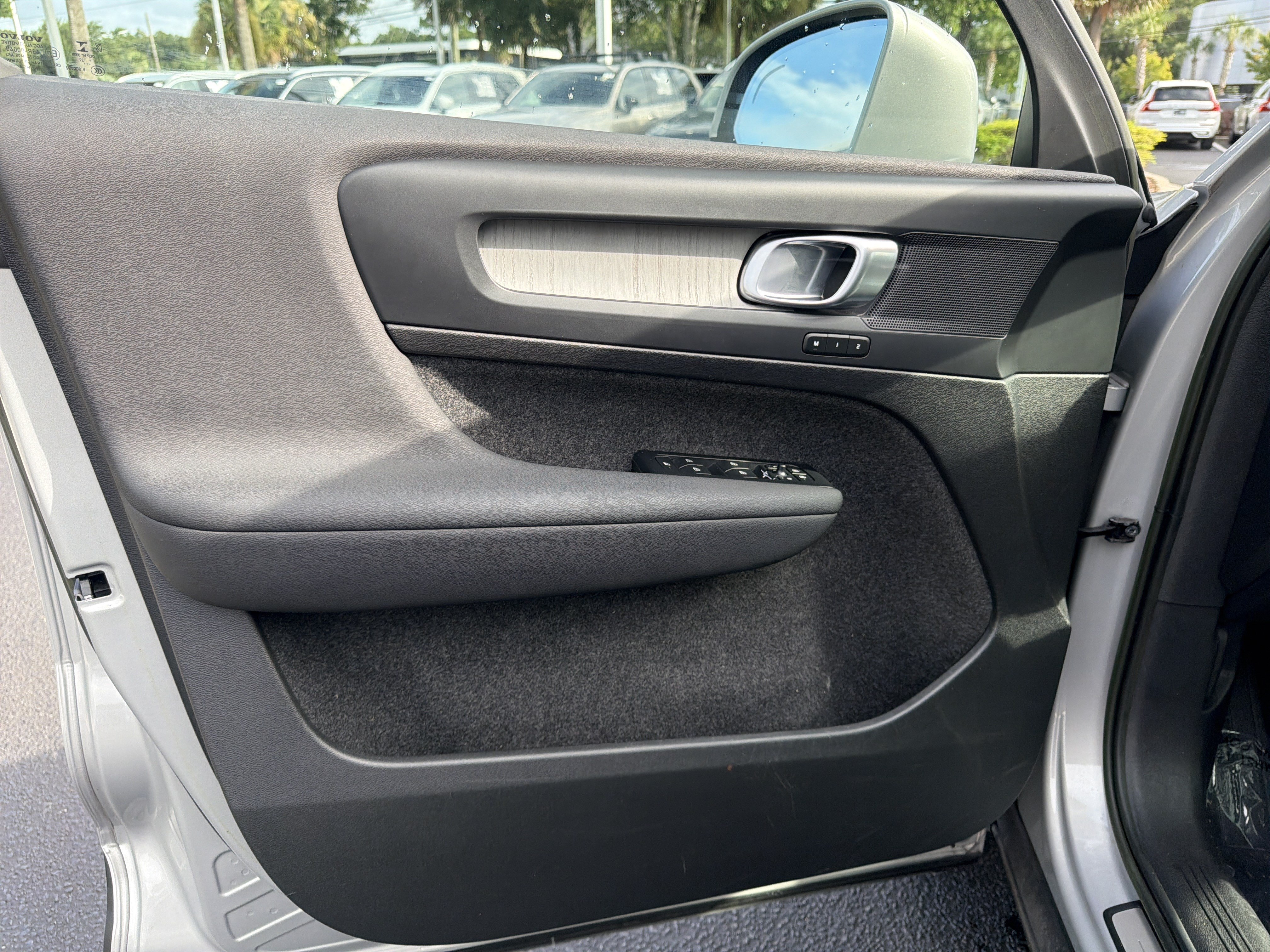 Certified 2023 Volvo XC40 B4 Plus w/ Driver Assist Package FWD image 75