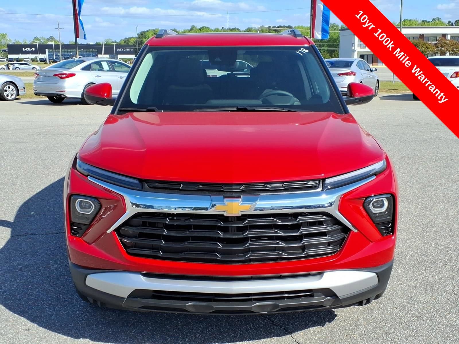 New 2026 Chevrolet TrailBlazer LT w/ LT Cold Weather Package FWD image 8