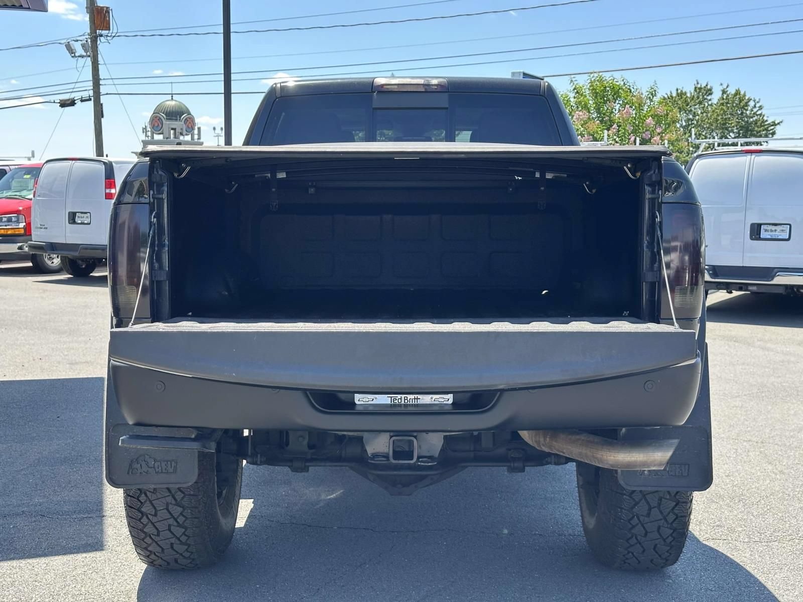 Used 2018 RAM 2500 Laramie w/ Sport Appearance Group AWD/4WD image 26