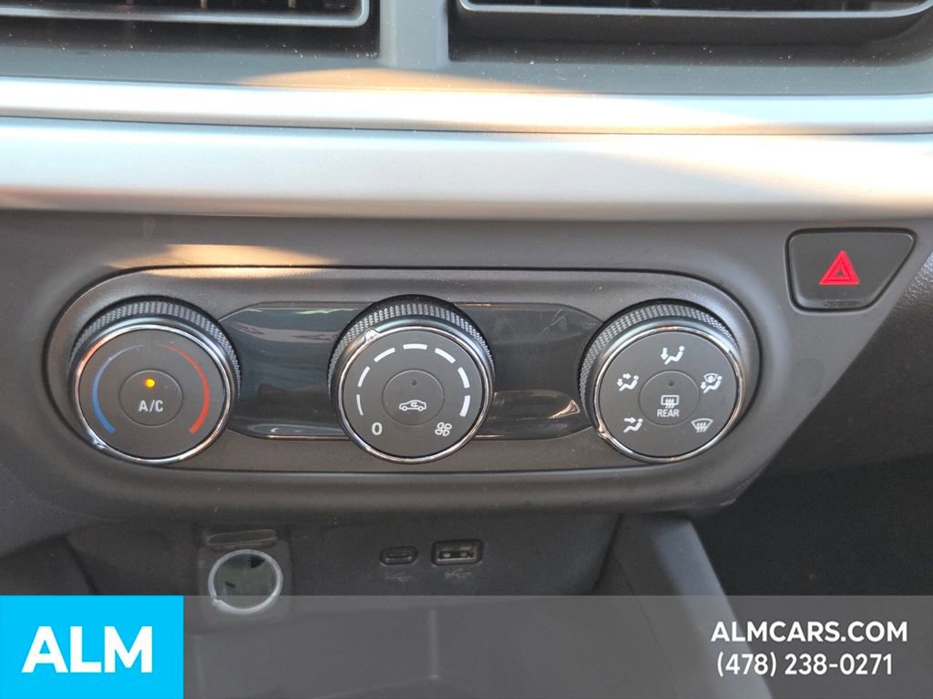 Used 2025 Chevrolet Trax LS image 21