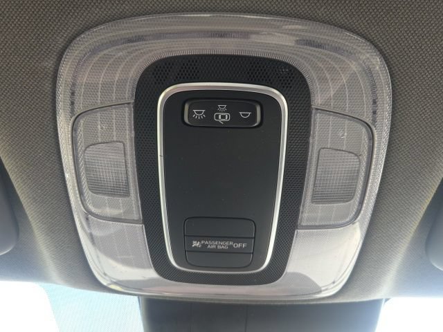 Used 2021 Hyundai Elantra SE FWD image 21