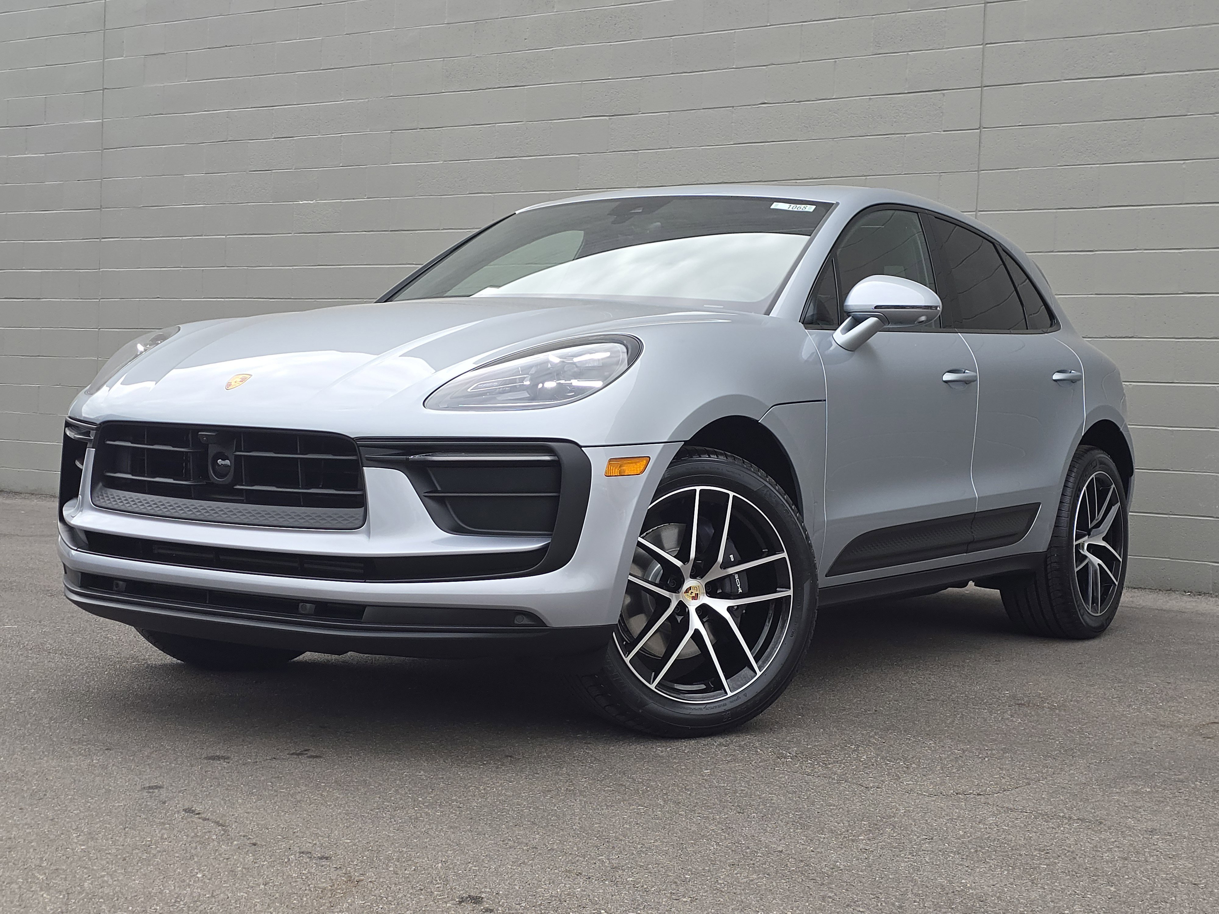 New 2026 Porsche Macan video 1