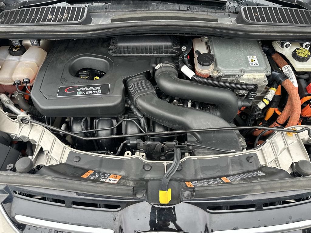 Used 2017 Ford C-MAX Energi SE w/ Equipment Group 401A FWD image 11