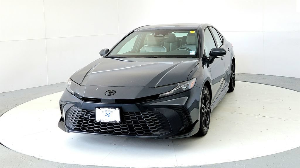 New 2026 Toyota Camry SE FWD image 2
