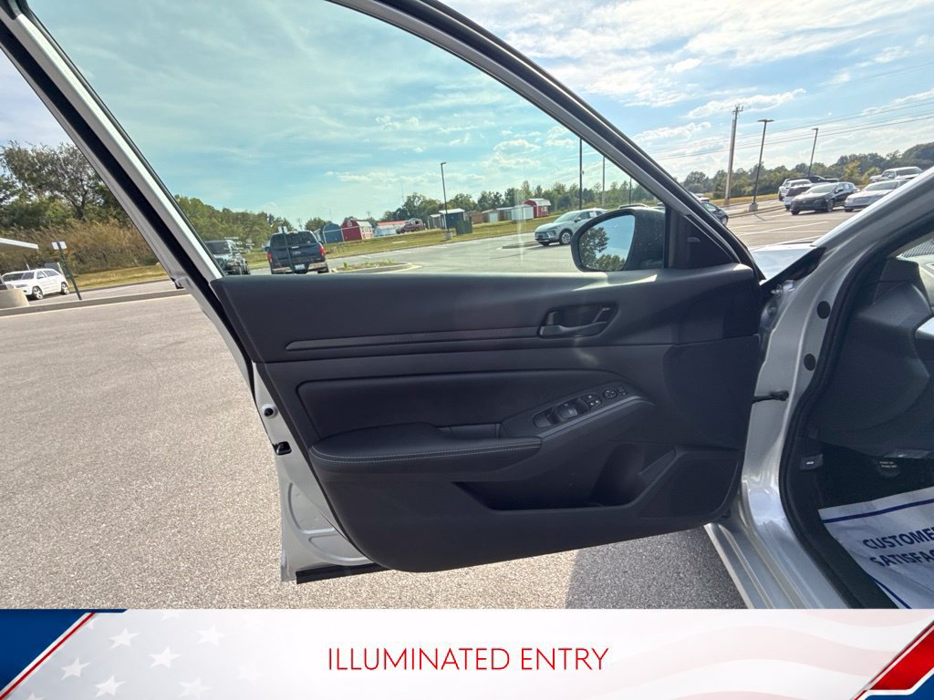 Used 2026 Nissan Altima 2.5 SV FWD image 10