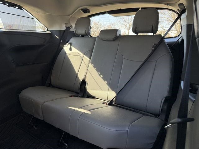 New 2026 Toyota Sienna XLE FWD image 29