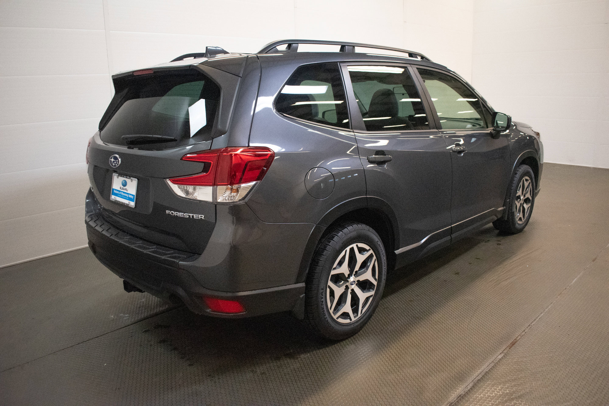 Certified 2023 Subaru Forester Premium AWD/4WD image 4