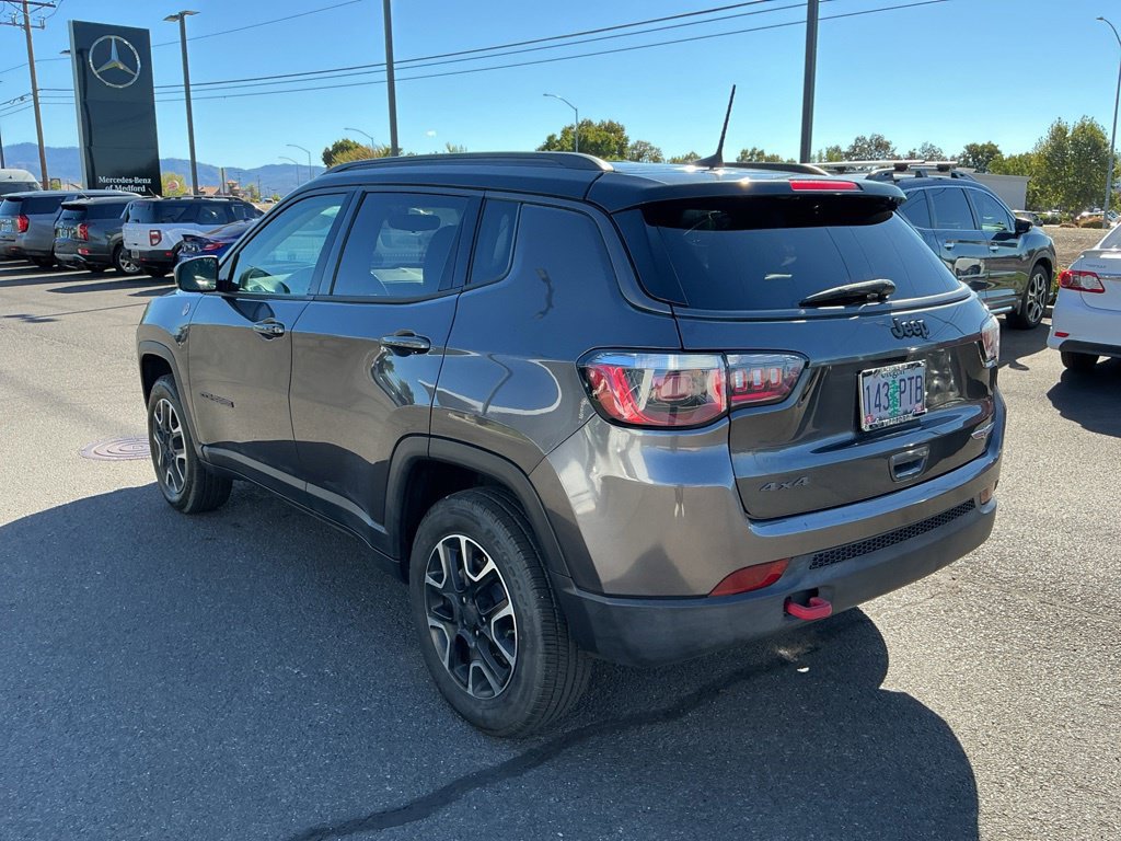Used 2020 Jeep Compass Trailhawk AWD/4WD image 11