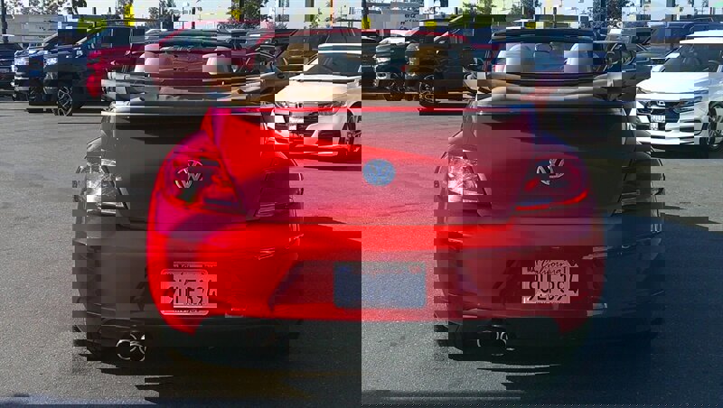 Used 2013 Volkswagen Beetle 2.5 image 5