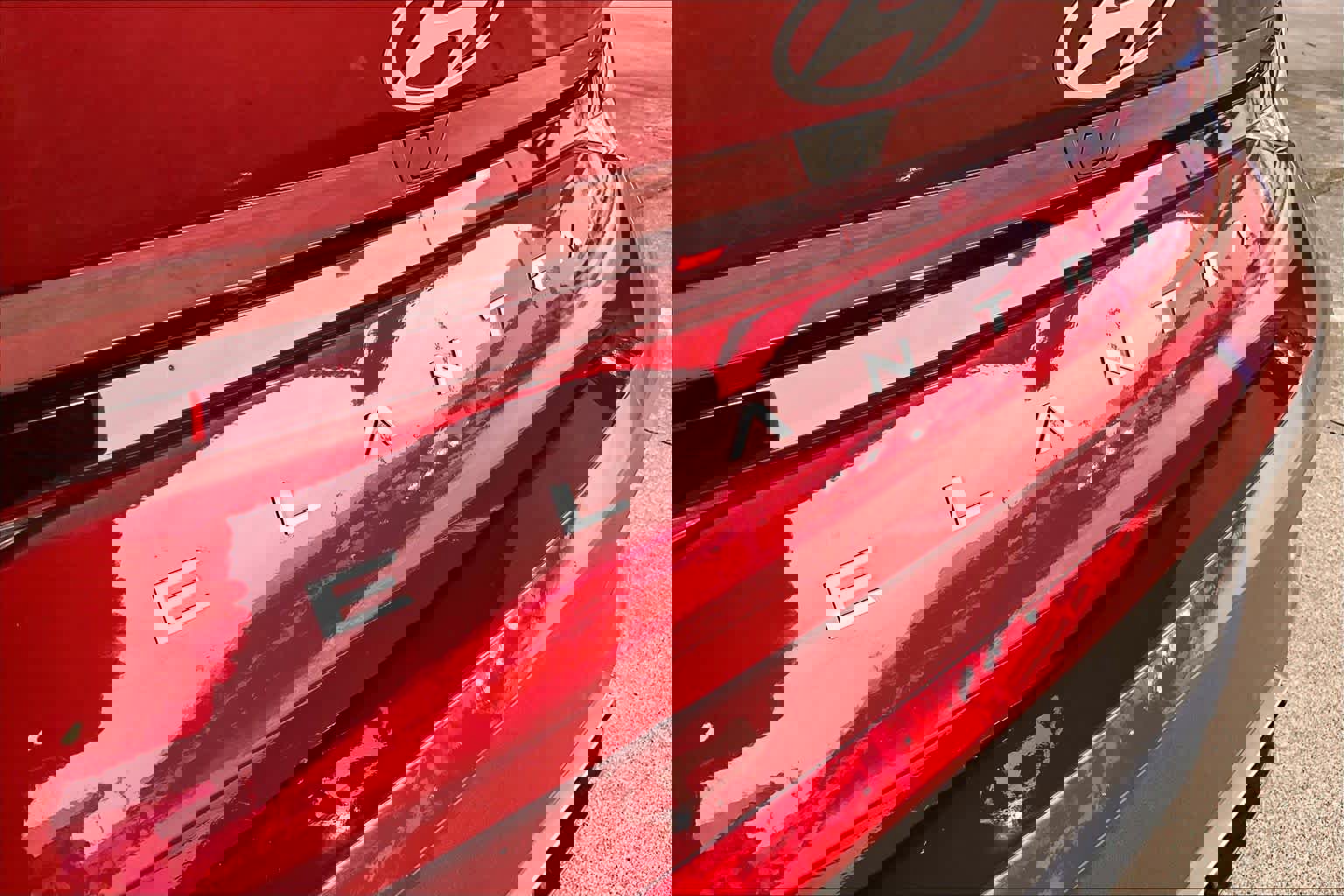 Used 2025 Hyundai Elantra Sport image 30