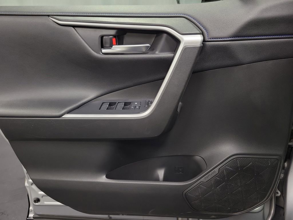 Used 2020 Toyota RAV4 XSE image 24