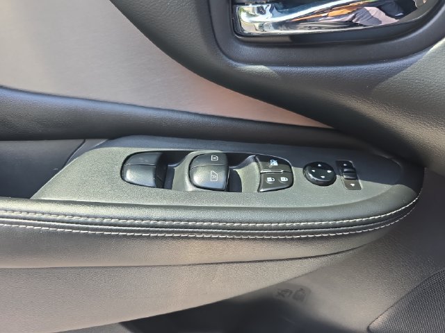 Used 2023 Nissan Murano SV w/ SV Midnight Edition Package AWD/4WD image 26