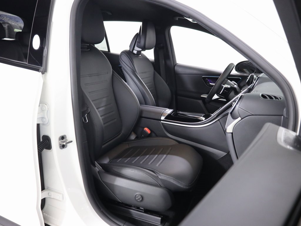 Certified 2025 Mercedes-Benz GLC 300 4MATIC image 46
