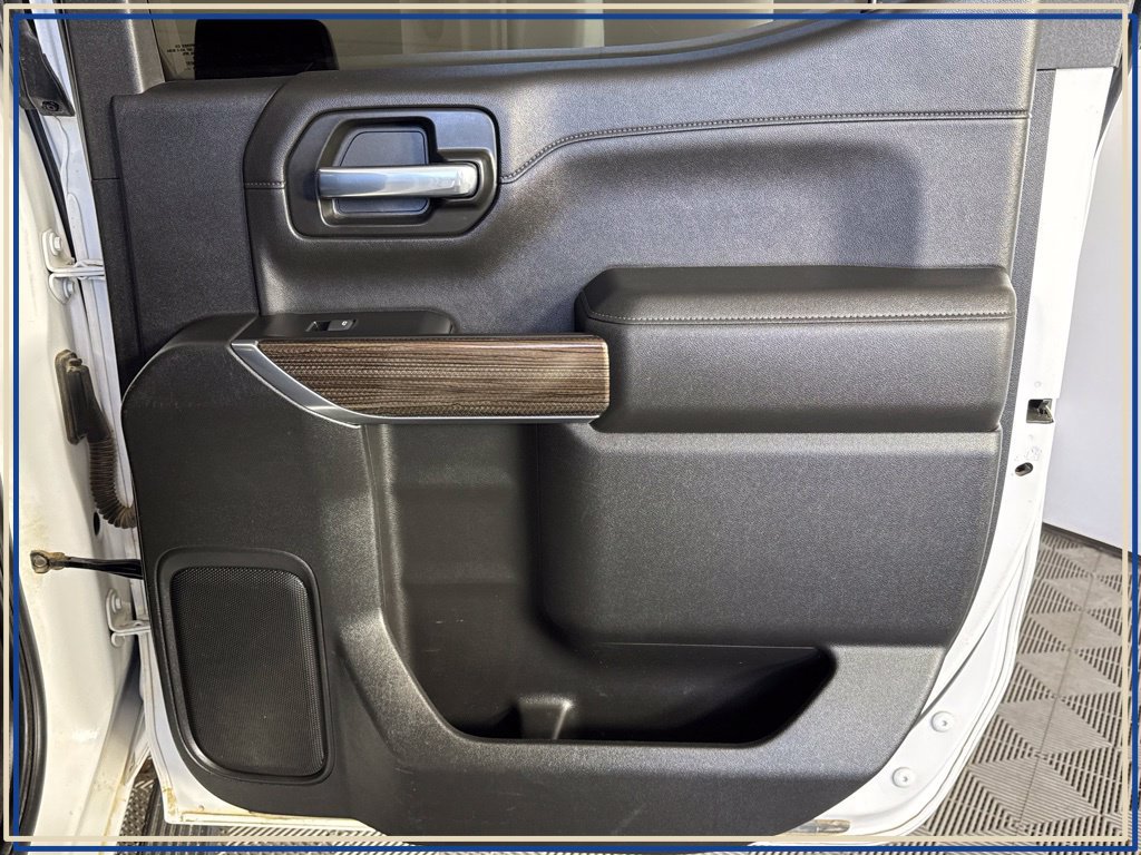 Used 2021 Chevrolet Silverado 1500 LT Trail Boss w/ LPO, Dark Essentials Package AWD/4WD image 43