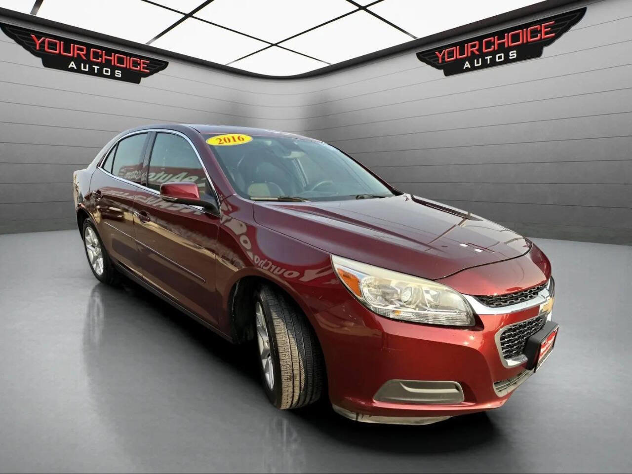 Used 2016 Chevrolet Malibu LT w/ Power Convenience Package image 2