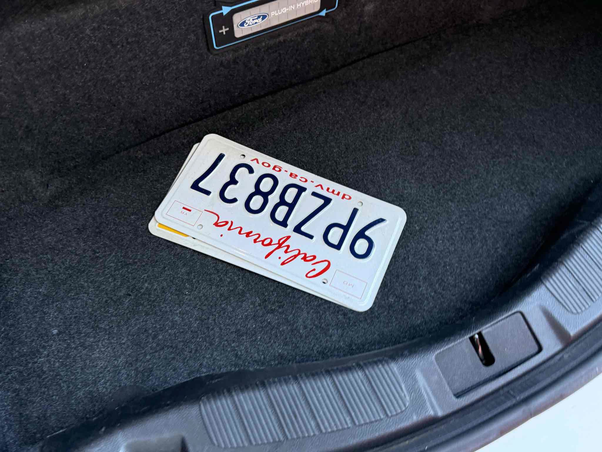Used 2019 Ford Fusion Energi Titanium FWD image 85