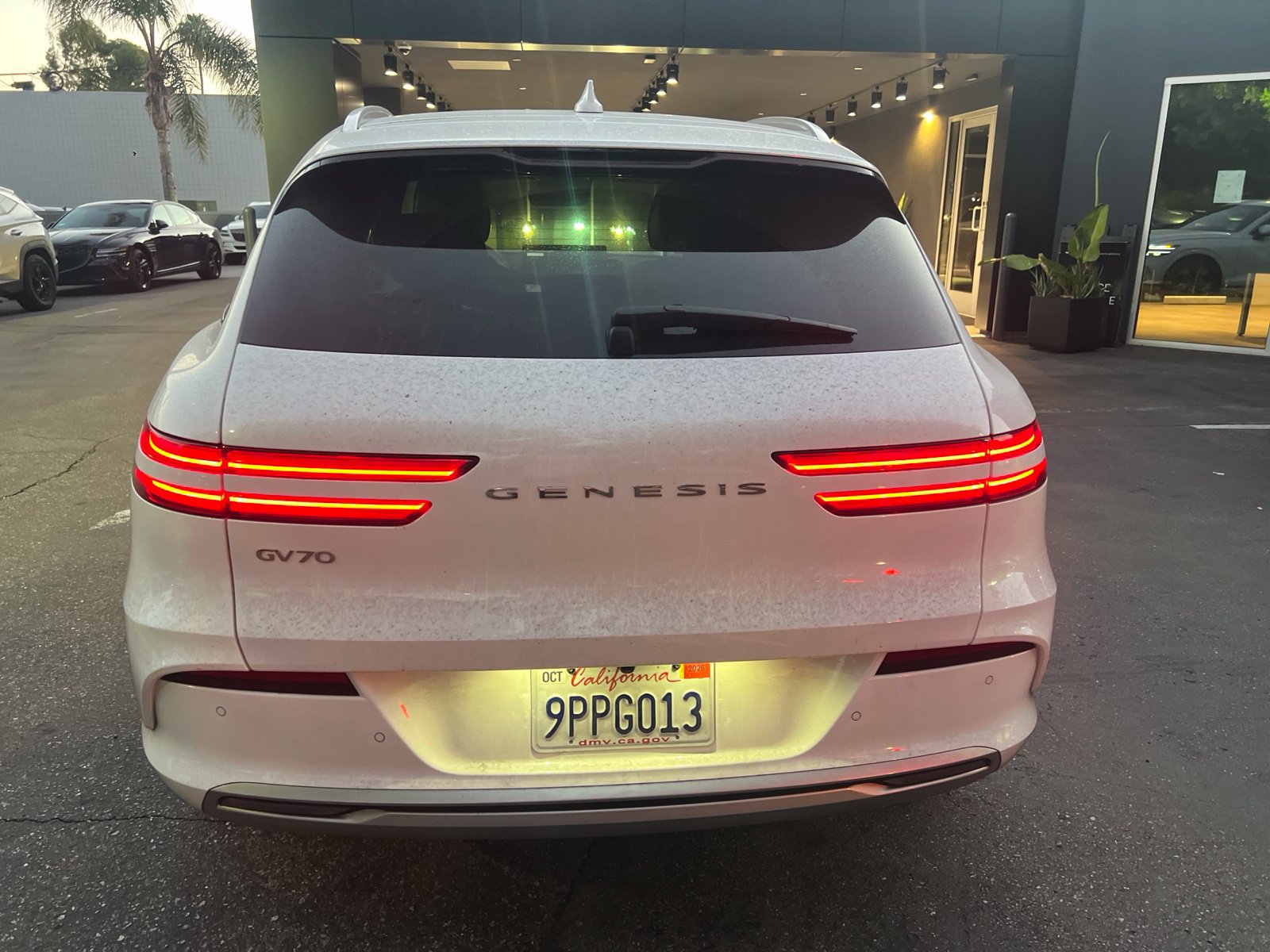 Used 2025 Genesis Electrified GV70 AWD/4WD image 4