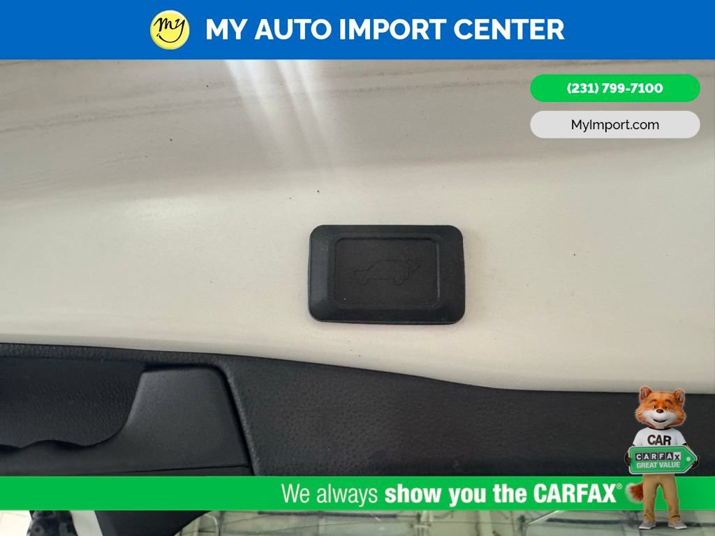 Used 2019 Toyota RAV4 Limited AWD/4WD image 30